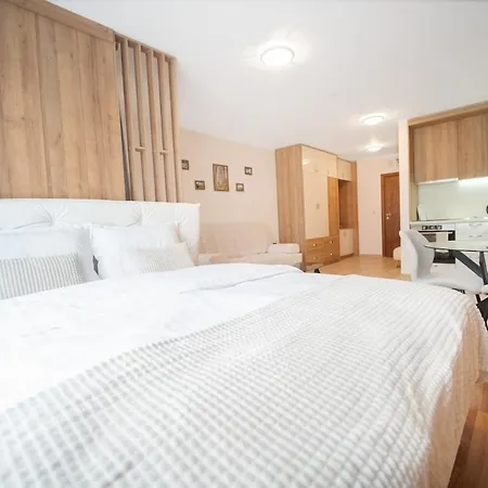 Pirin Sense & Free Parking